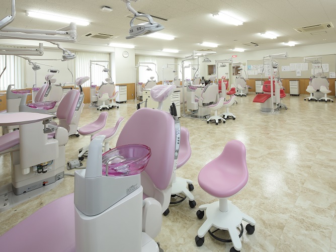 吉田学園医療歯科専門学校の施設・設備
